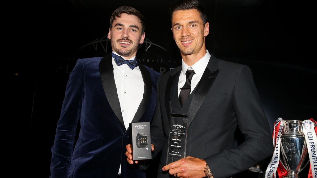 Fonte Brings In The Double