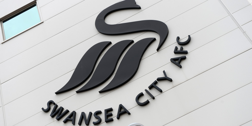 Saints sink Swans – A view from the stands