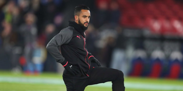 Wenger desperate for Walcott to stay